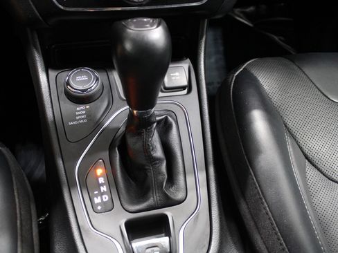Used 2022 Jeep Cherokee Latitude Lux AWD/4WD image 33