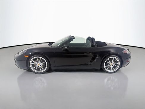 Used 2021 Porsche 718 Boxster RWD image 7