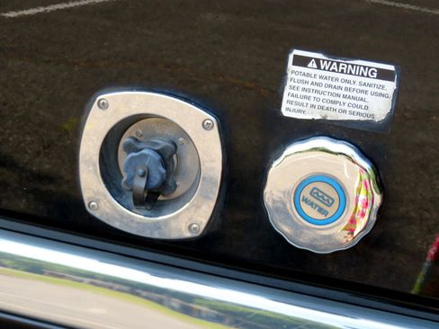 Used 2014 Mercedes-Benz Sprinter 3500 image 21