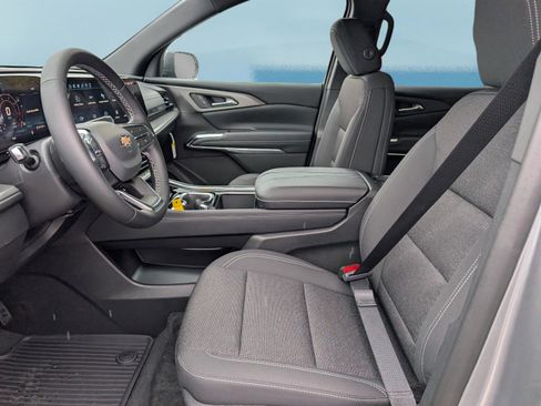 New 2026 Chevrolet Traverse LT image 18