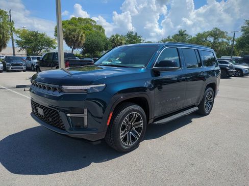 New 2026 Jeep Grand Wagoneer 2WD image 9