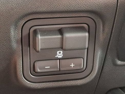 Used 2026 GMC Hummer EV 3X AWD/4WD image 17
