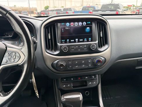 Used 2018 Chevrolet Colorado Z71 AWD/4WD image 26