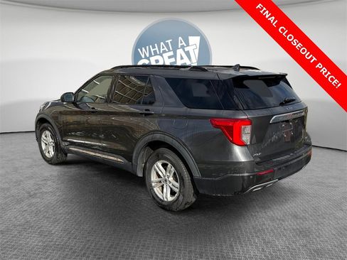 Used 2020 Ford Explorer XLT w/ Equipment Group 202A image 6