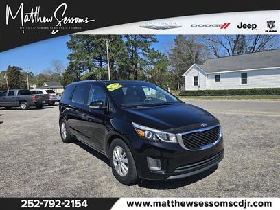 Used 2016 Kia Sedona LX w/ LX Convenience Package