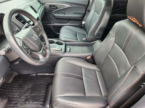 Certified 2023 Honda Passport TrailSport image 13