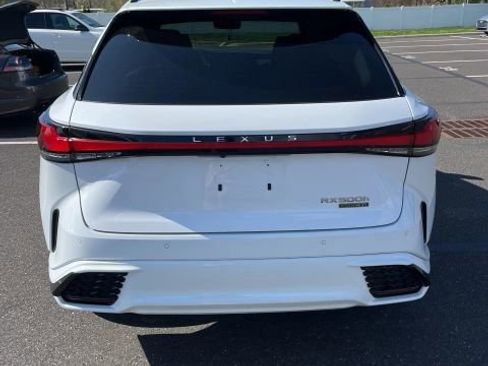 Used 2024 Lexus RX 500h F Sport image 11