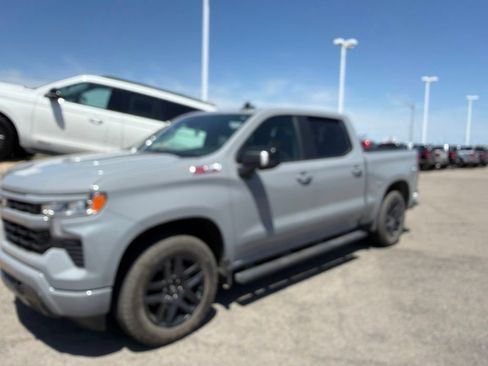 Used 2025 Chevrolet Silverado 1500 RST w/ Convenience Package II AWD/4WD image 1