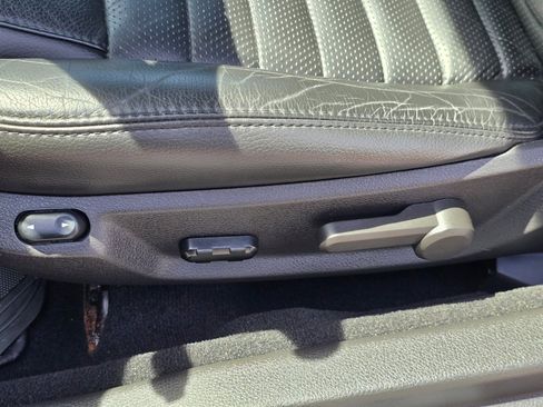 Used 2008 Ford Mustang GT Premium RWD image 30