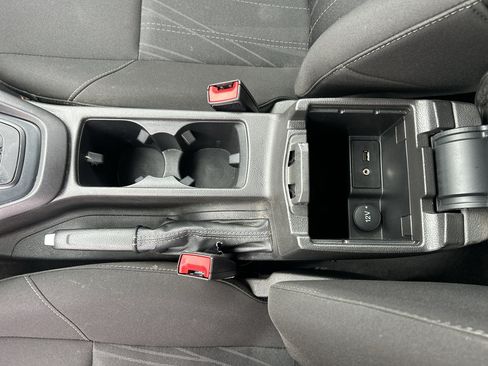 Used 2017 Ford Focus SE FWD image 18