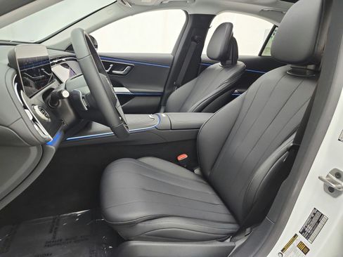 Used 2026 Mercedes-Benz E 450 4MATIC Sedan w/ Winter Package image 13