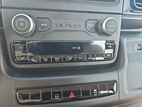 New 2026 RAM ProMaster 1500 w/ Convenience Group image 20