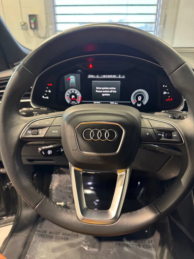 Used 2023 Audi Q7 2.0T Premium w/ Convenience Package AWD/4WD image 16