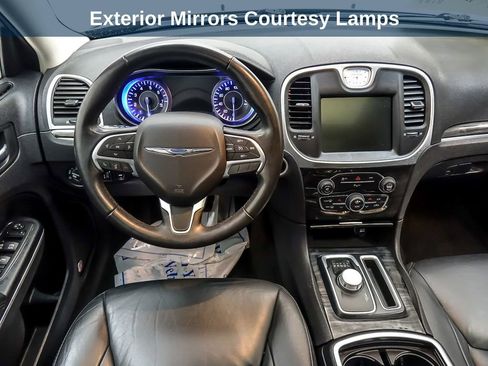 Used 2016 Chrysler 300 Limited w/ 300 Premium Group image 15