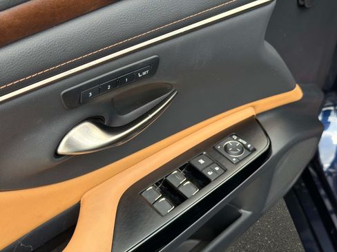 Used 2022 Lexus ES 350 w/ Premium Package FWD image 37