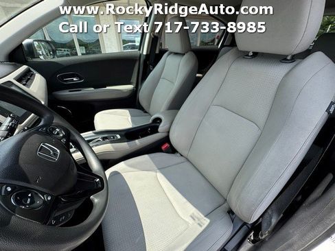 Used 2019 Honda HR-V EX image 12