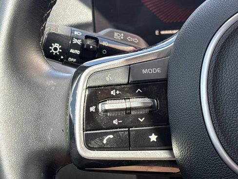 Used 2024 Kia Sorento EX w/ Panoramic Sunroof Package FWD image 23