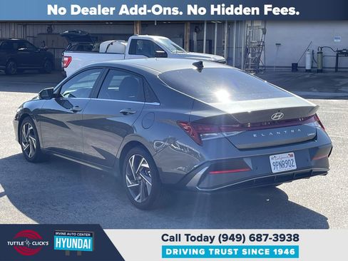 Certified 2024 Hyundai Elantra Limited image 4