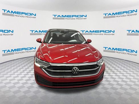 Used 2024 Volkswagen Jetta SE FWD image 8