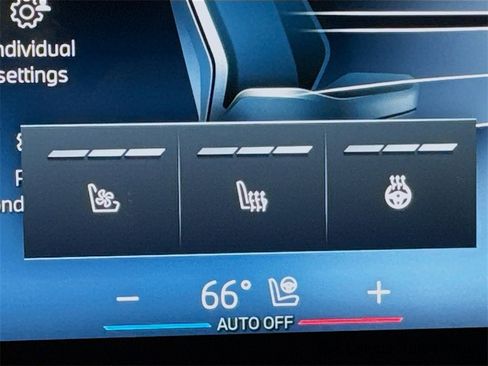 Used 2025 BMW iX xDrive50 w/ Premium Package image 21