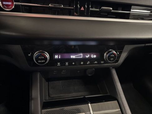 Used 2024 Mitsubishi Outlander Ralliart image 21