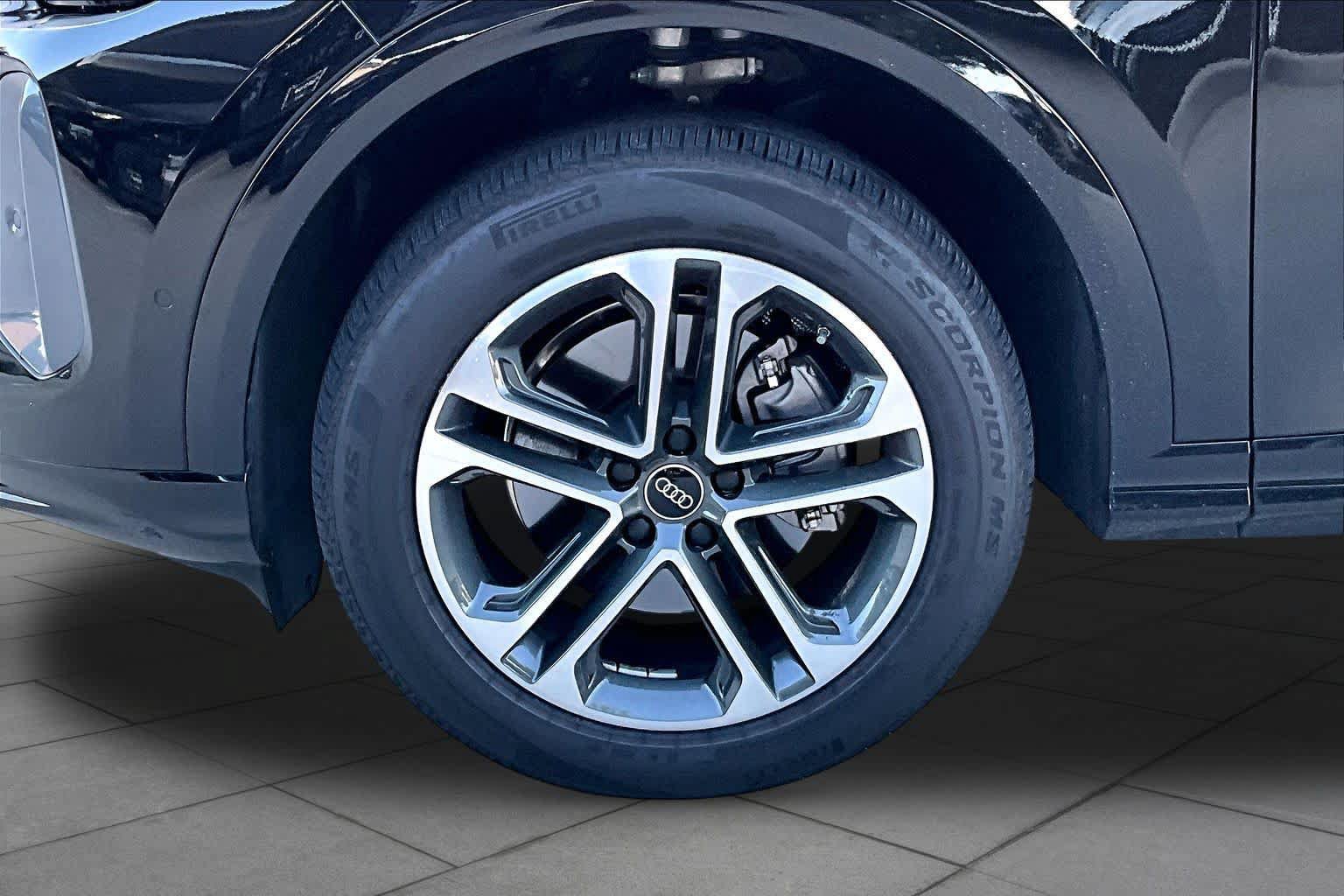 Certified 2026 Audi Q5 Premium w/ Convenience Package AWD/4WD image 10