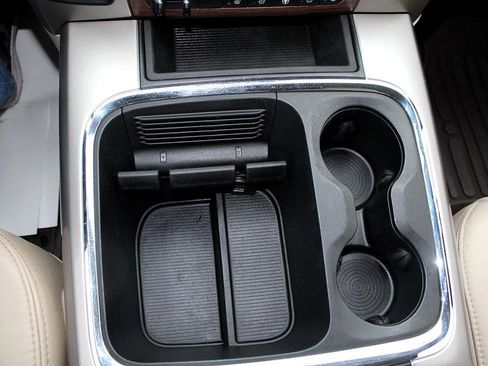 Used 2018 RAM 2500 Laramie w/ Convenience Group image 24