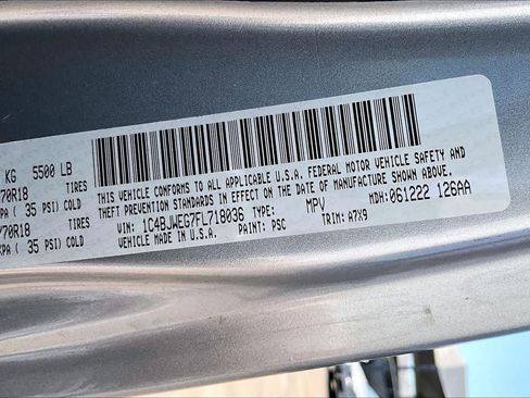 Used 2015 Jeep Wrangler Unlimited Sahara AWD/4WD image 32
