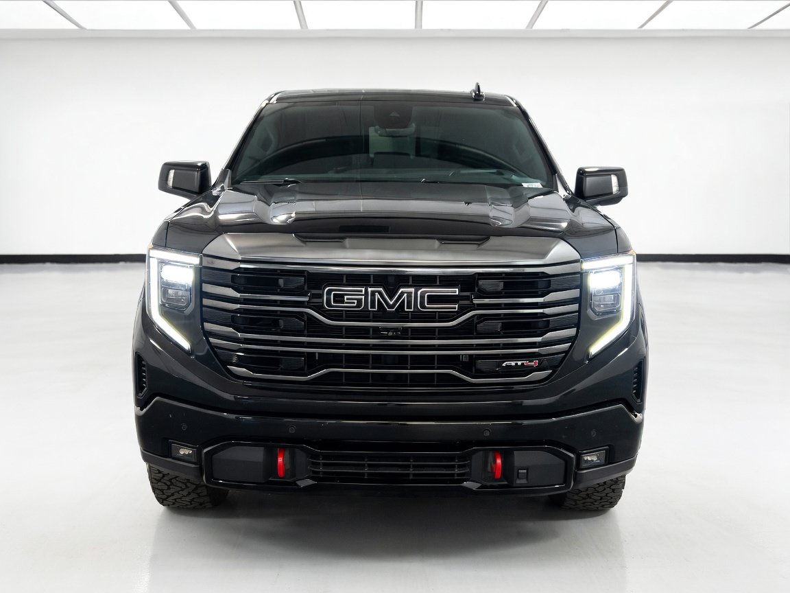 Used 2023 GMC Sierra 1500 AT4 w/ Technology Package AWD/4WD image 2