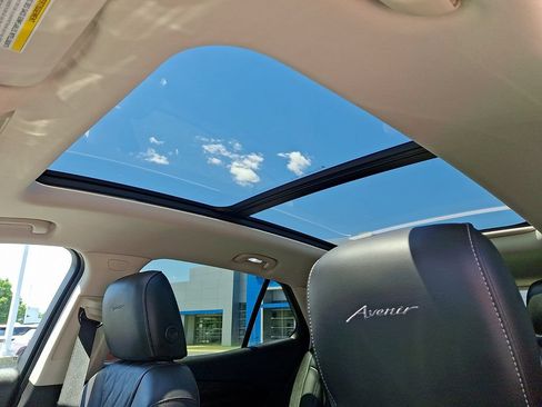 Certified 2023 Buick Envision Avenir AWD/4WD image 14