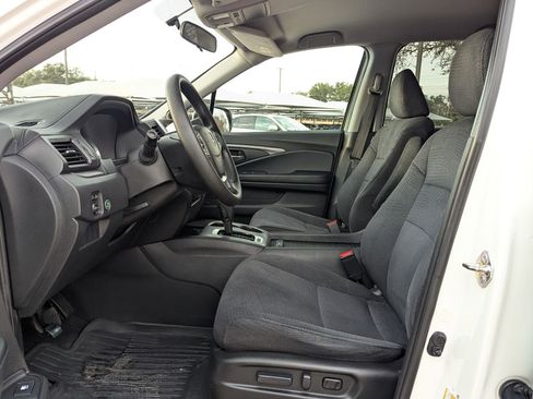 Used 2018 Honda Pilot EX image 7