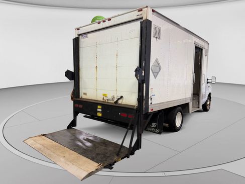 Used 2017 Ford E-350 and Econoline 350 Super Duty w/ Power Windows & Locks Group RWD image 12