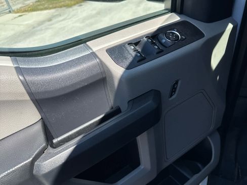 Used 2022 Ford F350 XL w/ Power Equipment Group image 27