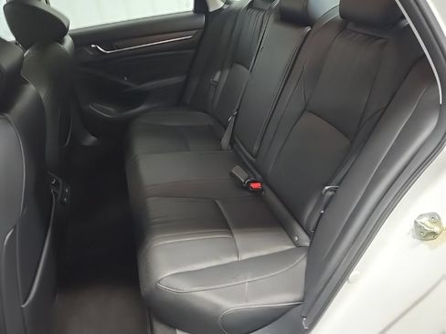 Used 2022 Honda Accord EX-L image 32