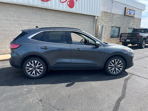 Used 2020 Ford Escape Titanium AWD/4WD image 8