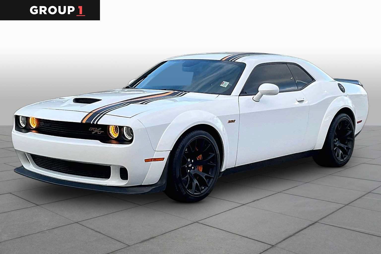 Used 2022 Dodge Challenger R/T Scat Pack RWD image 1