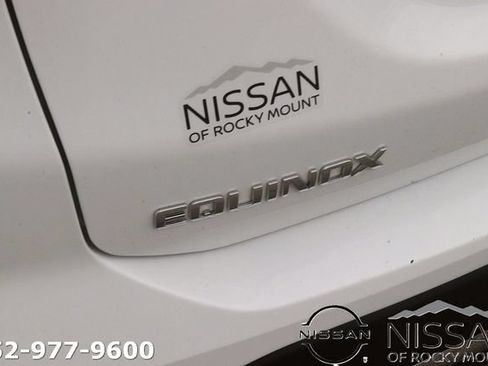 Used 2024 Chevrolet Equinox LT AWD/4WD image 9