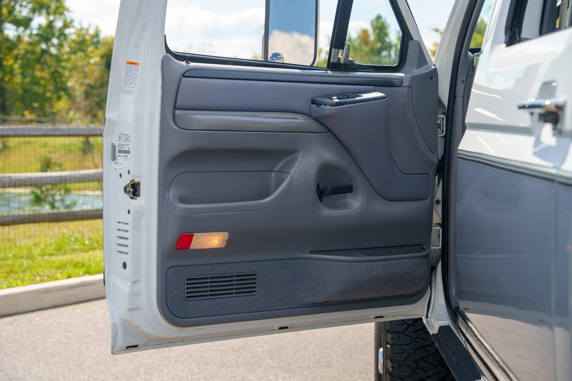 Used 1997 Ford F350 4x4 Crew Cab image 31