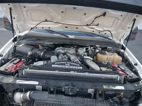 Used 2008 Ford F550 2WD Regular Cab Super Duty image 28