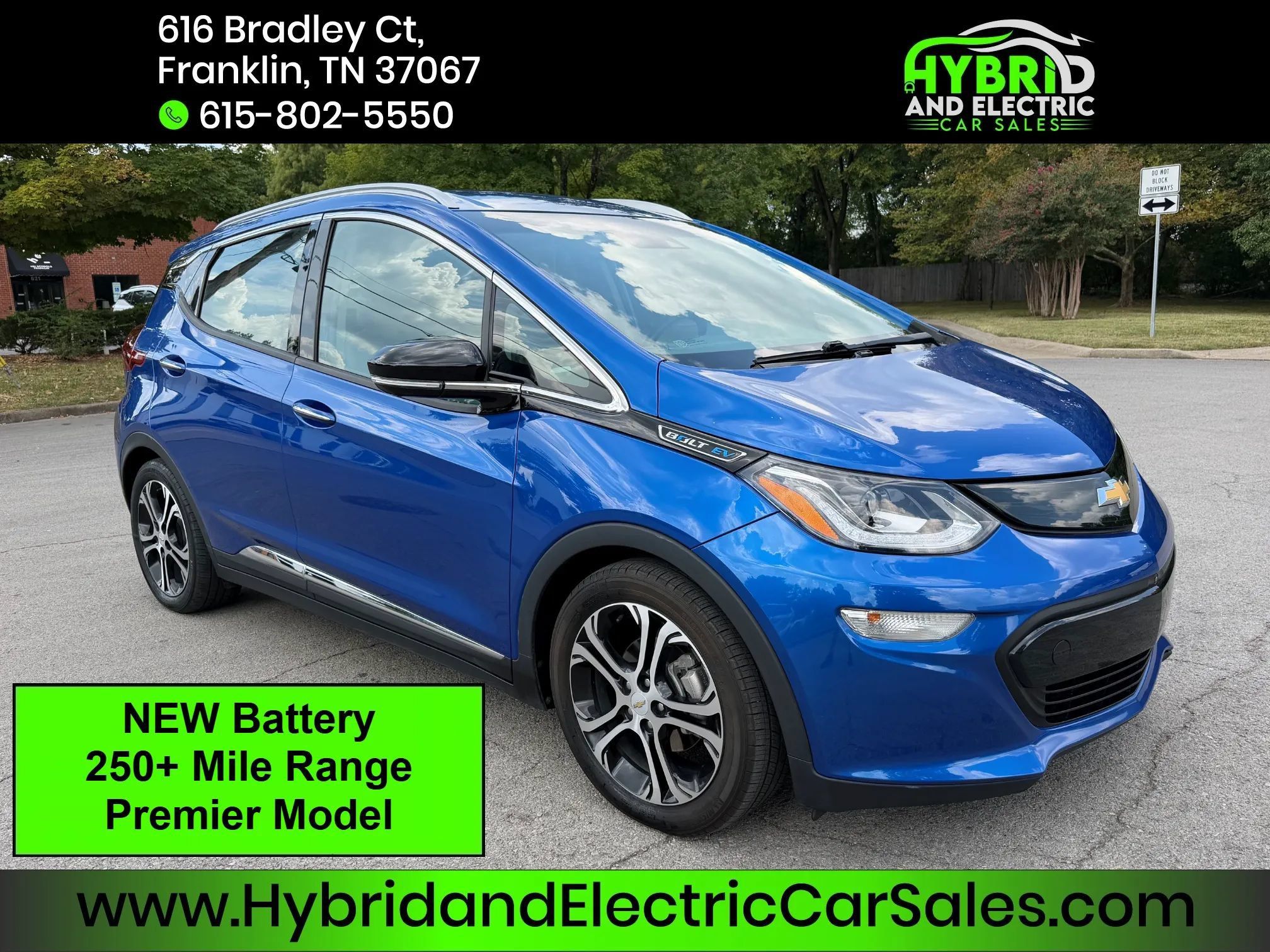 Used 2019 Chevrolet Bolt Premier w/ Infotainment Package FWD image 1