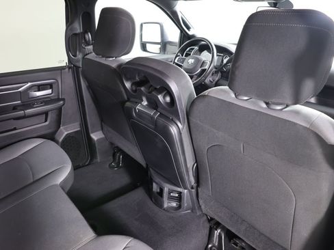 Used 2024 RAM 3500 SLT w/ Quick Order Package 2YG SLT AWD/4WD image 34