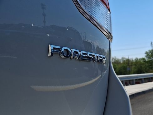 Certified 2023 Subaru Forester AWD/4WD image 30