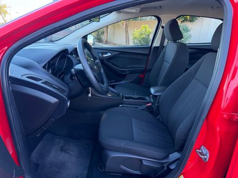 Used 2016 Ford Focus SE image 19