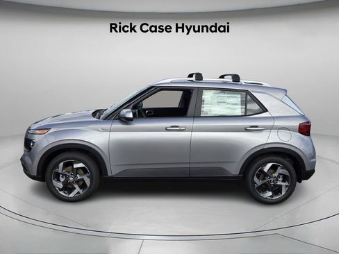 New 2026 Hyundai Venue SEL FWD image 2