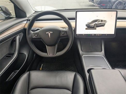 Used 2022 Tesla Model 3 Long Range image 14