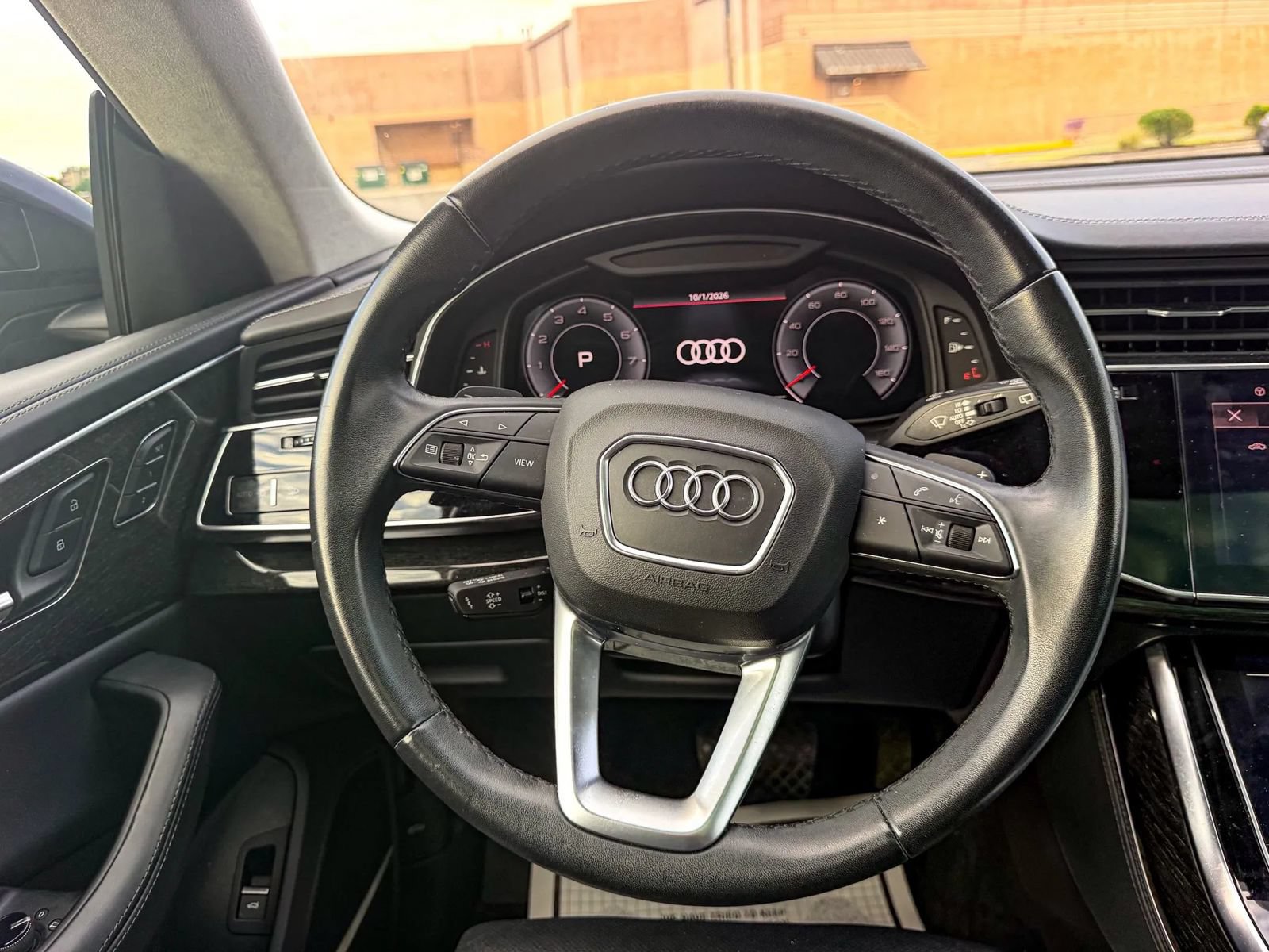 Used 2023 Audi Q8 Prestige AWD/4WD image 28