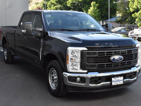 New 2025 Ford F250 XL w/ 360-Degree Camera Package image 4