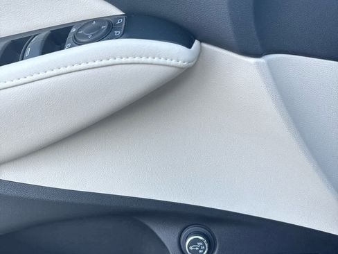 Used 2023 Buick Enclave Premium w/ Experience Buick Package image 14