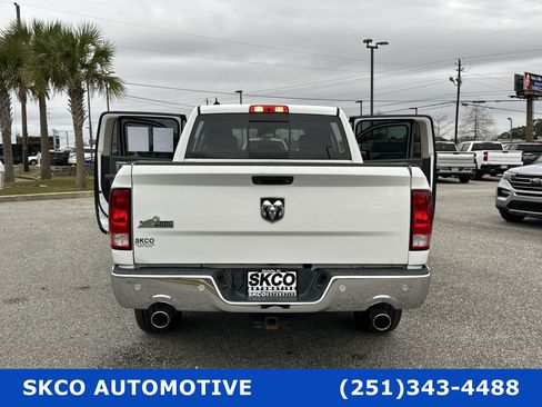 Used 2018 RAM 1500 Big Horn image 32