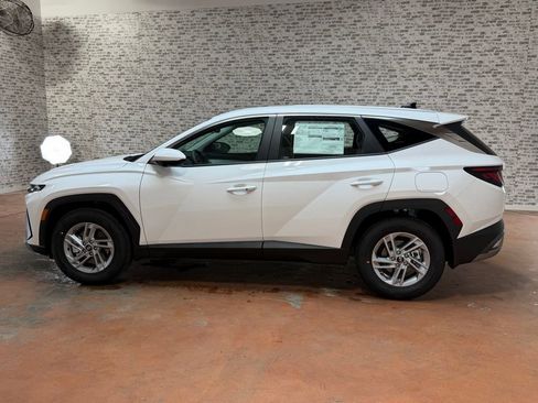 New 2026 Hyundai Tucson SE FWD image 4